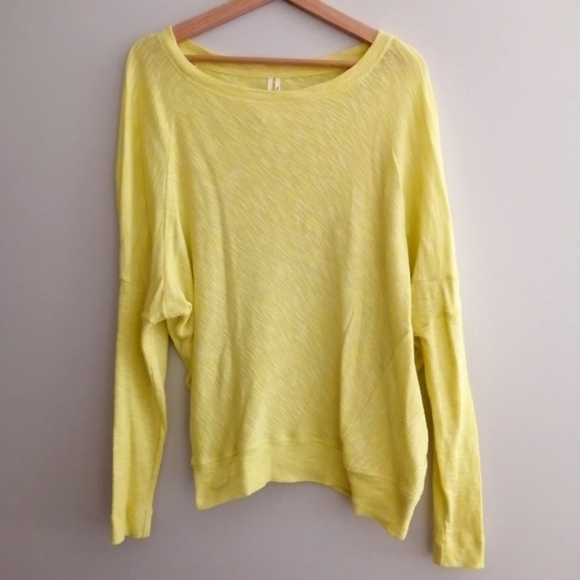 By Anthropologie Damania Yellow Asymmetrical Lightweight Pullover Sweater Small - Picture 2 of 16